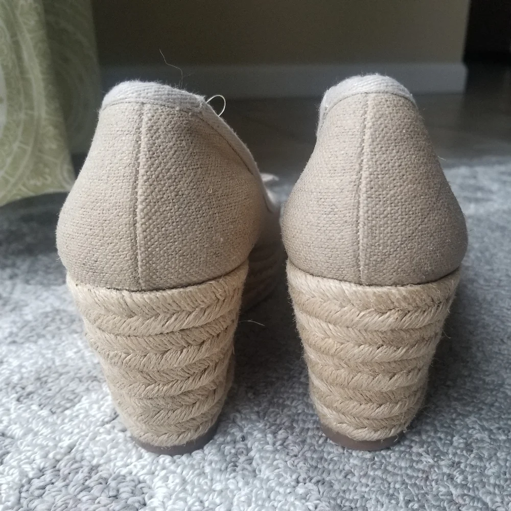 Tory Burch Beige Canvas Peep-Toe Espadrille Wedges with Bow